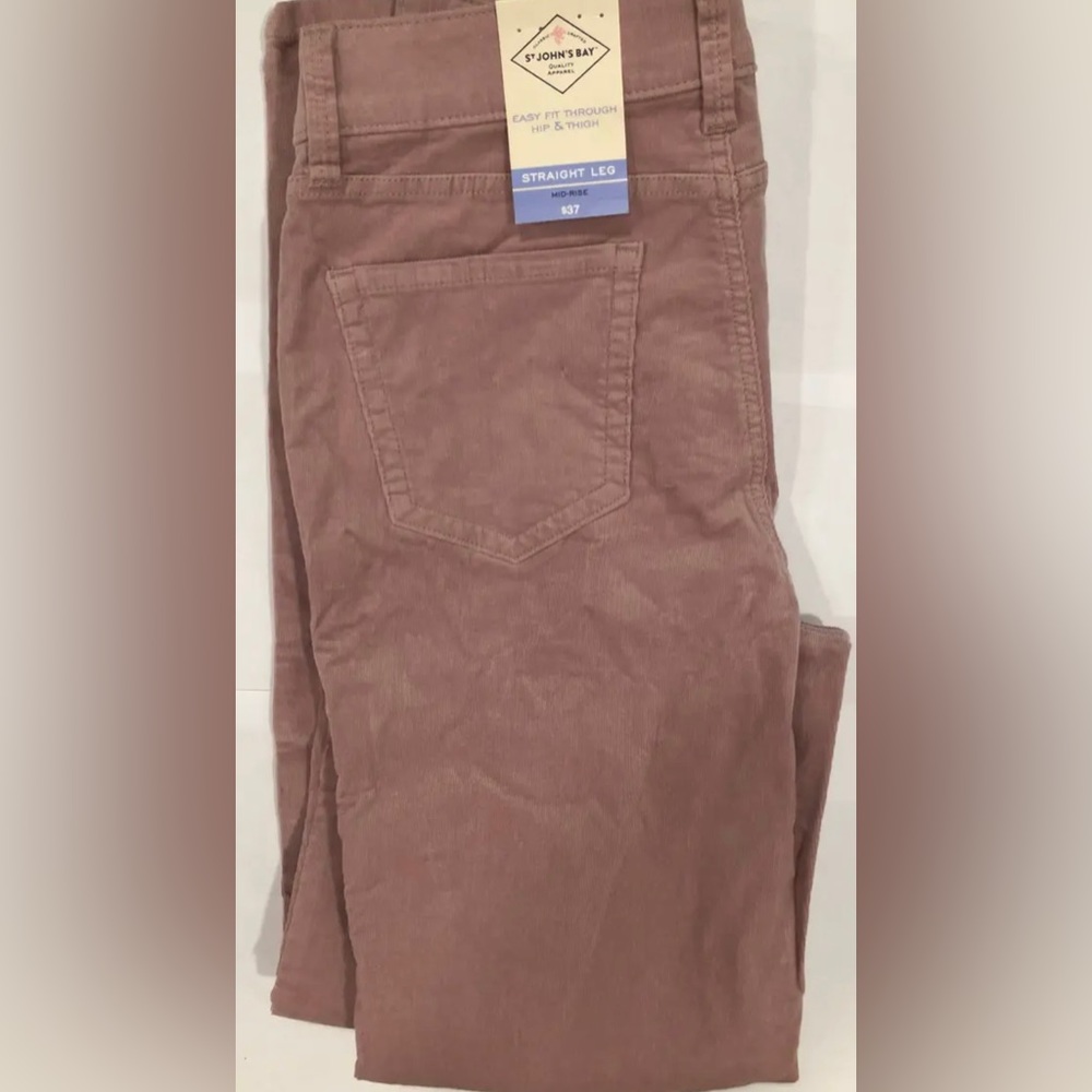 New with Tag! St. John's Bay Straight Leg Mid Rise Wood Rose Jeans Size 8